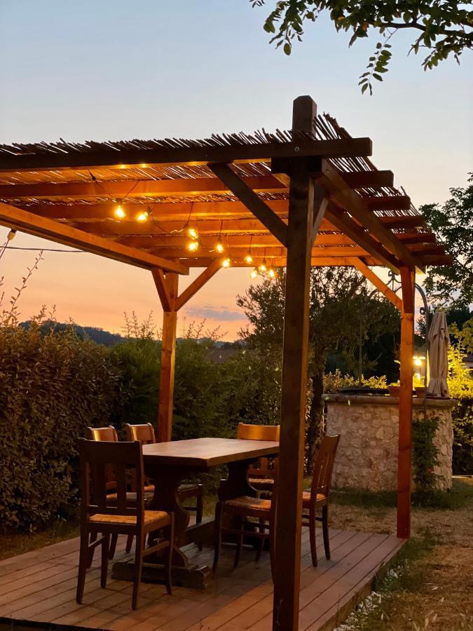 Villa Casale Viridi - Nel Fresco Delle Colline Umbre Narni Exterior foto